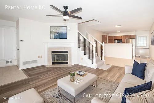 Clean and Bright 3-bed 2.5-bath Townhouse #1681 — Photo 2