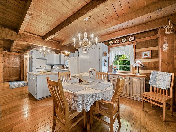 4th image of 24 McCullough Hill Rd