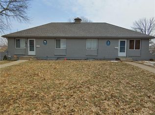 9425 Bluejacket Dr, Overland Park, KS 66214