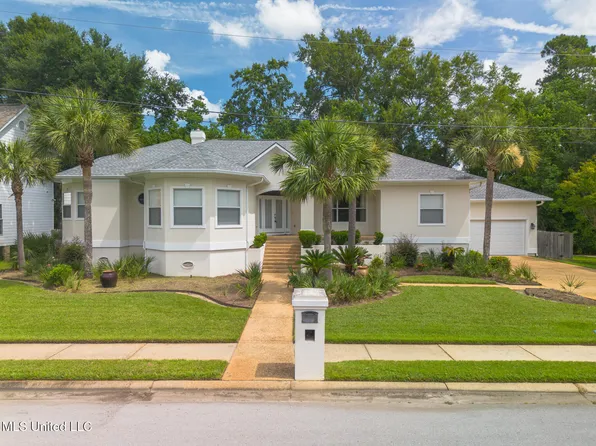 416 Caribe Pl N, Gulfport, MS 39507