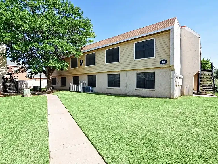 Silver Creek Apartments — Photo 7