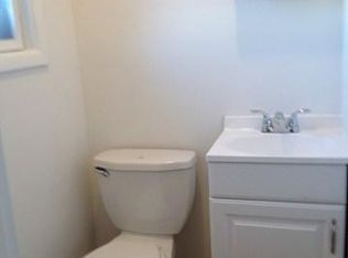 2710 W Country Club Rd, Philadelphia, PA 19131