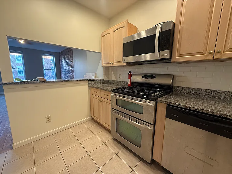 918 S Hanover St #1 — Photo 5