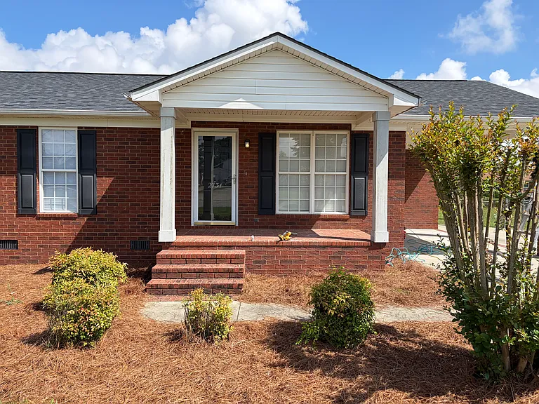 2731 W Ridgecrest Cir — Photo 2