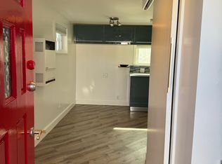 267 Santo Tomas Ave #B, Costa Mesa, CA 92627