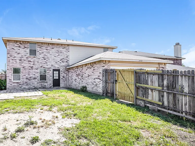 2909 Paint Brush Pl — Photo 17
