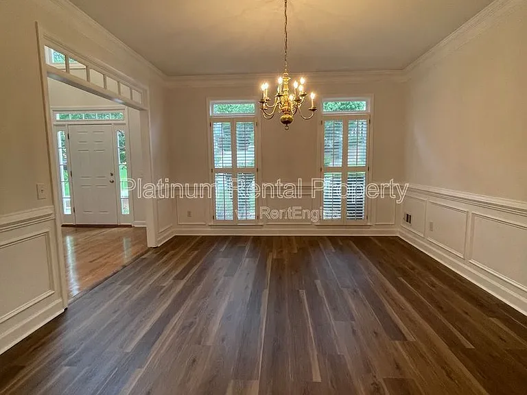 870 Ingleside Dr — Photo 31