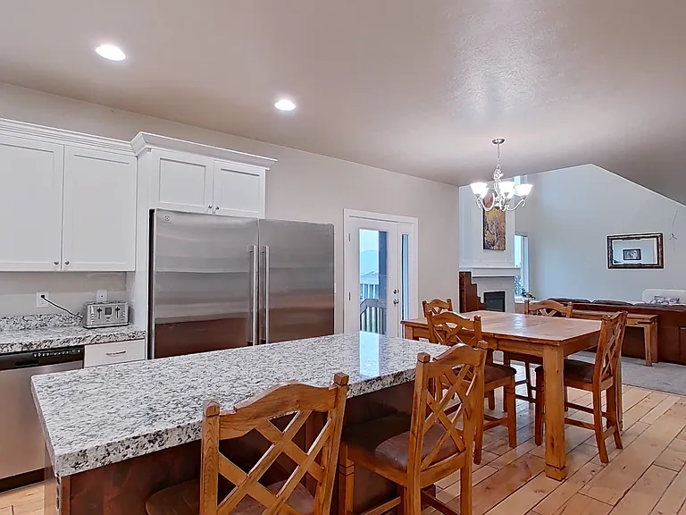 1162 Village Dr — Photo 9