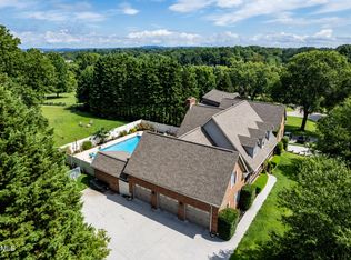 1105 Turnberry Ln, Maryville, TN 37803