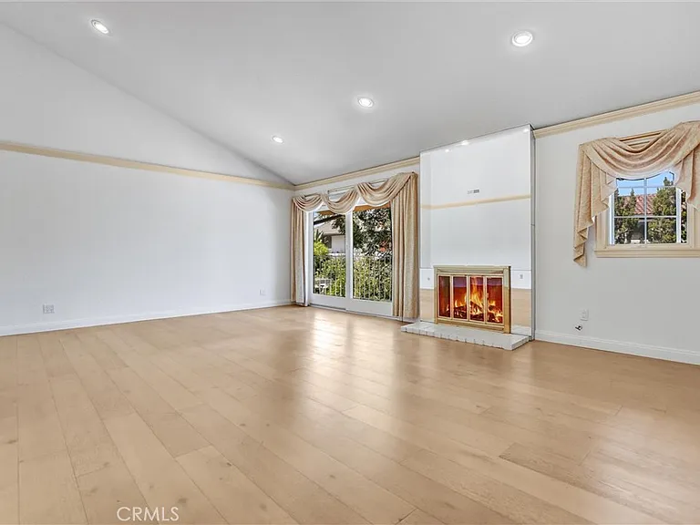 22715 America Way — Photo 14
