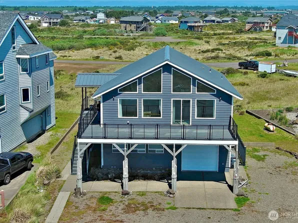 1593 E Ocean Shores Boulevard SW, Ocean Shores, WA 98569