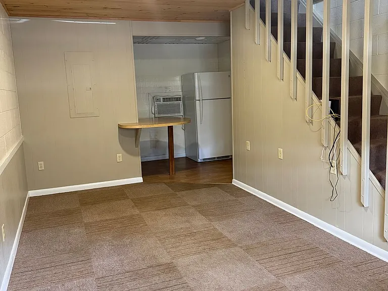 224 W Main St — Photo 2