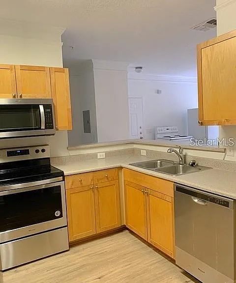 8848 Villa View Cir #203-1-1 — Photo 9