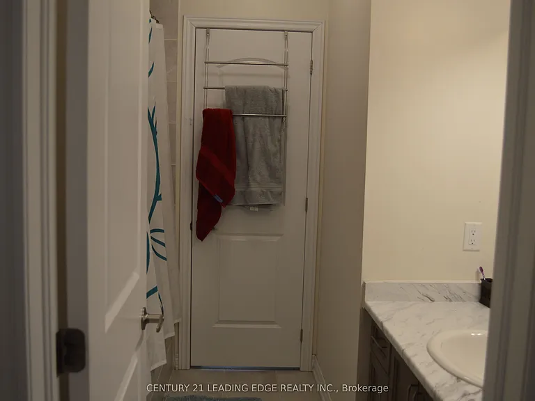 23 Boland Ct #2 BDRMS UPPER LEVE — Photo 11