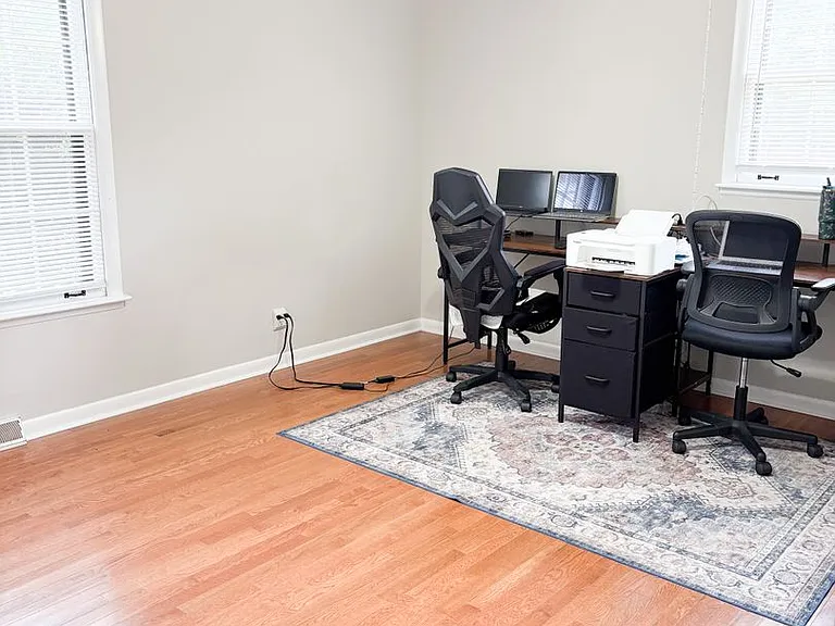 302 Robin Hood Dr — Photo 11