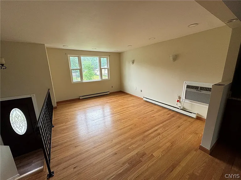 4748 Haverton Ln — Photo 7