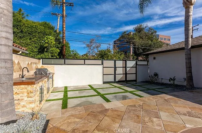 4325 N Country Club Ln — Photo 3