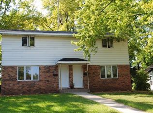 418 S Summit St, Whitewater, WI 53190