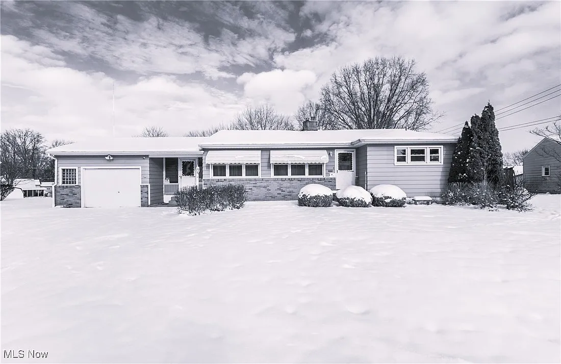 766 Annawan Ln photo 1