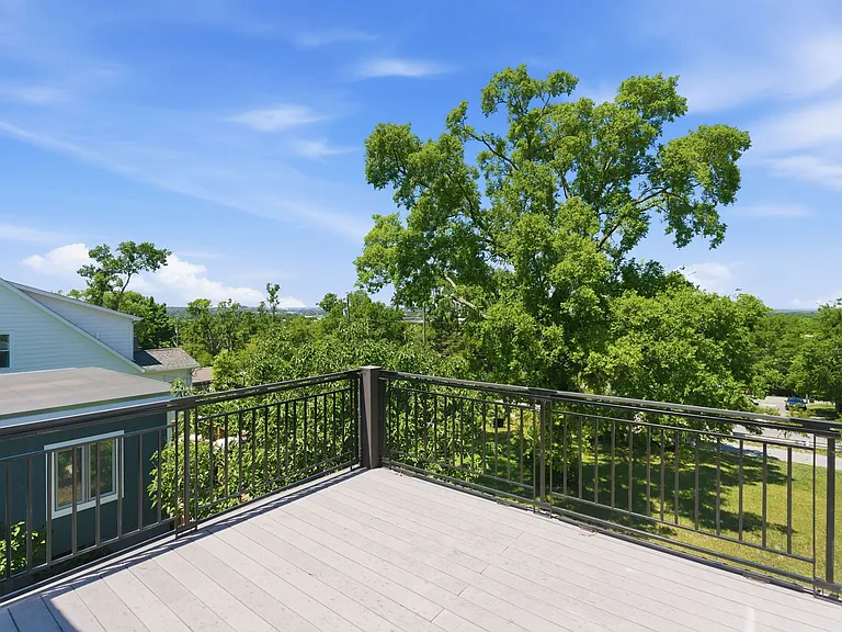 426 Patterson St — Photo 39