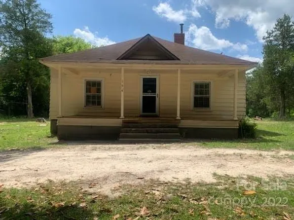 154 4th St, Ellerbe, NC 28338