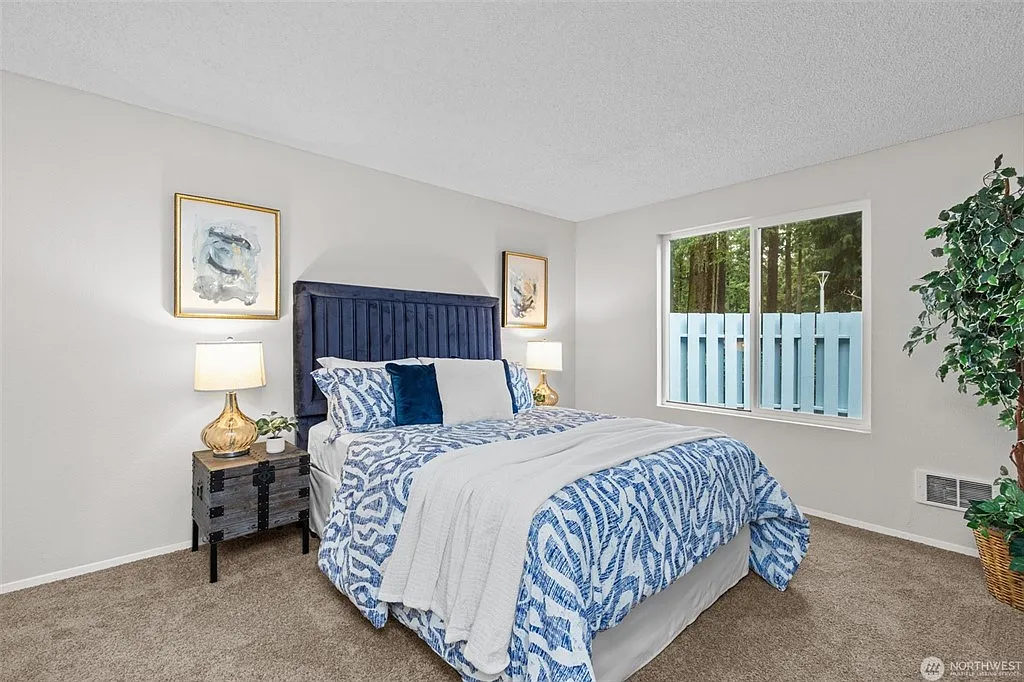 4300 NE Sunset Blvd — Photo 4
