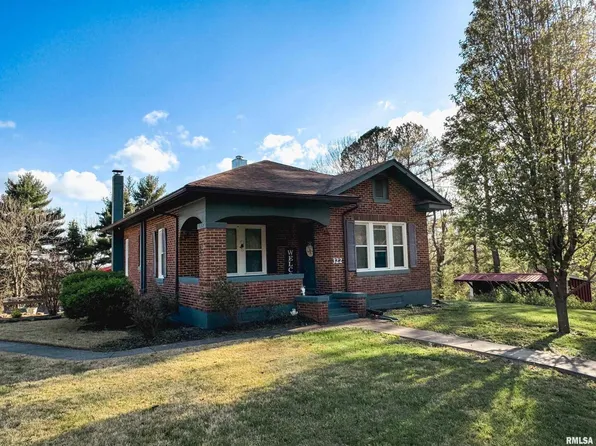 322 E Poplar St, Cobden, IL 62920