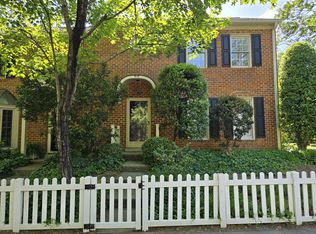 517 Tanners Park Ct, Winston Salem, NC 27101