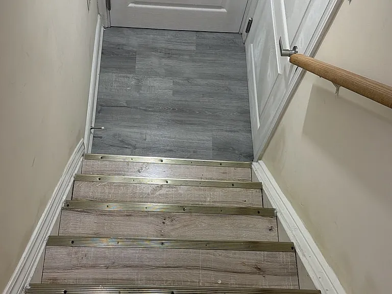 21 Floribunda Cres #BASEMENT — Photo 3