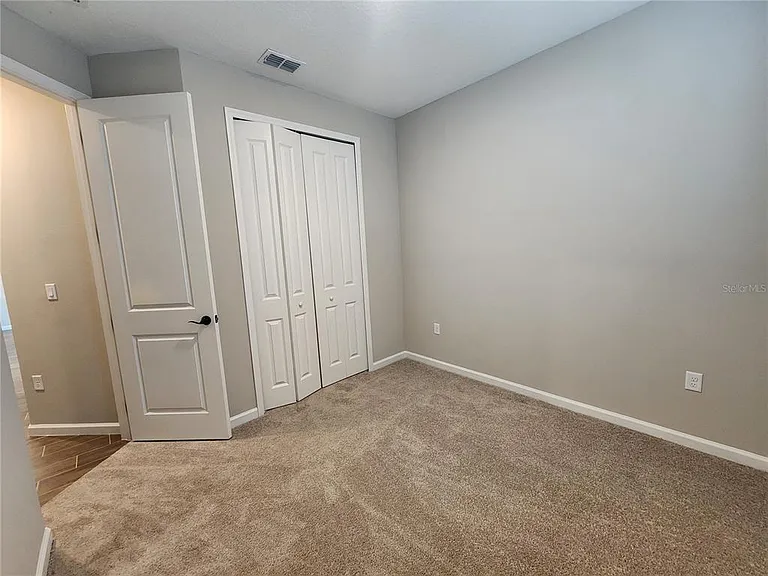 708 Griffon Ave — Photo 18