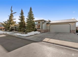 556 Canyon Dr, East Wenatchee, WA