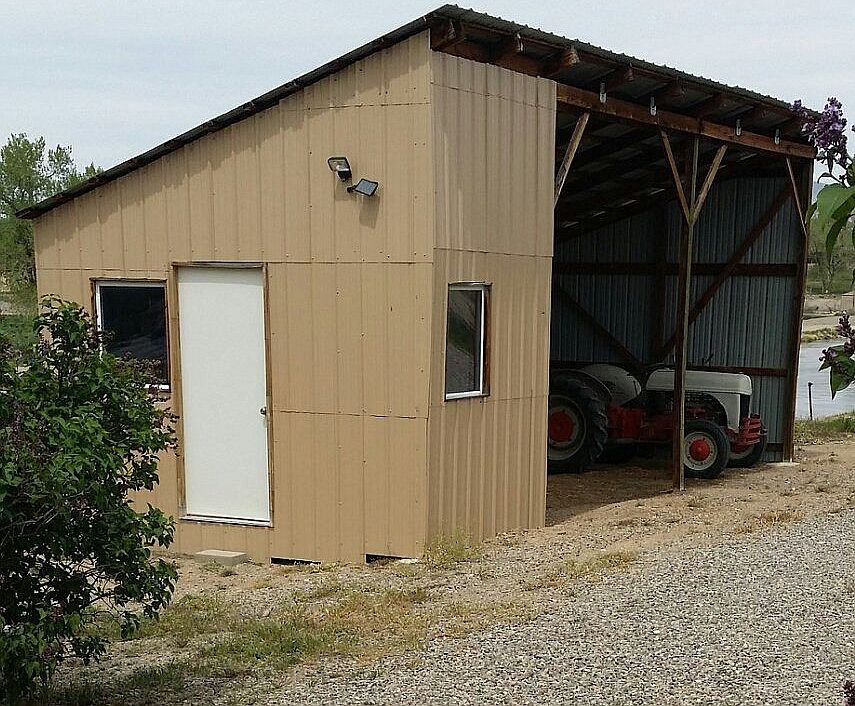 Tack Room Hay Area