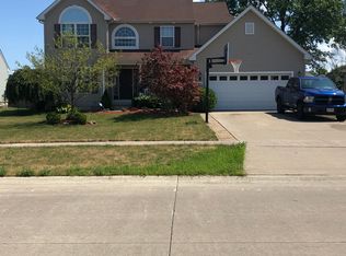 3868 Martins Run Dr, Lorain, OH