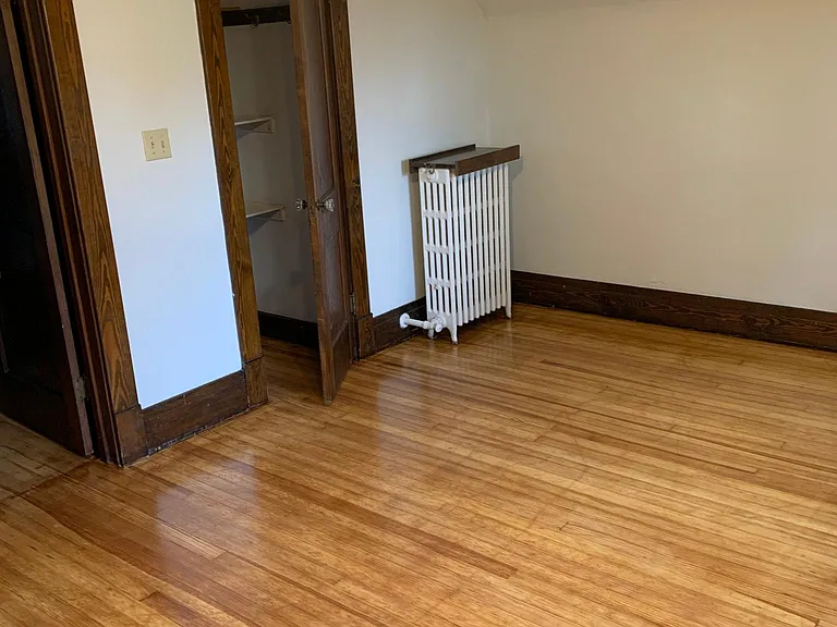 187 School St — Photo 11