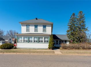 902 Eagle St, Chippewa Falls, WI 54729