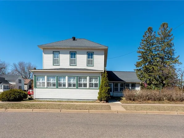 902 Eagle Street, Chippewa Falls, WI 54729