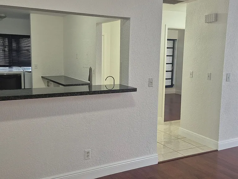 1145 NW 98th Ter #122 — Photo 9