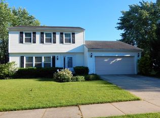 920 Chaucer Way, Buffalo Grove, IL 60089