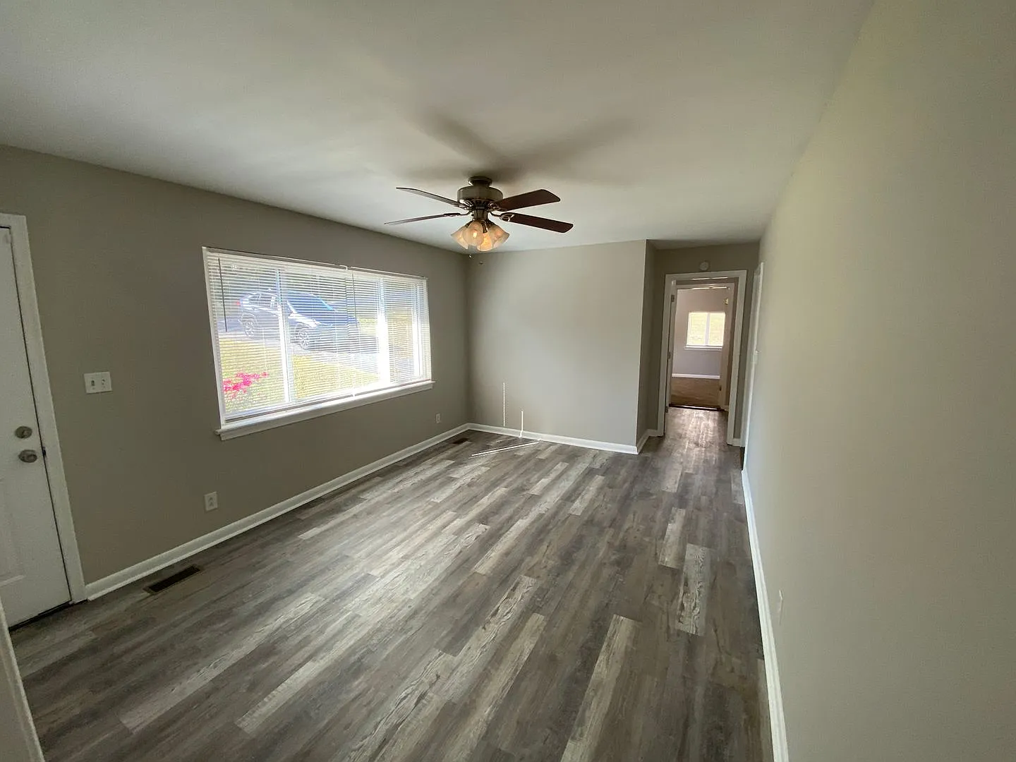 Move-In Ready 3-Bedroom Home Large Fenced Yard In Hixson! — Photo 2