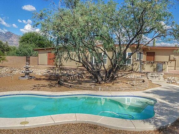 3rd image of 1408 W Chapala Dr