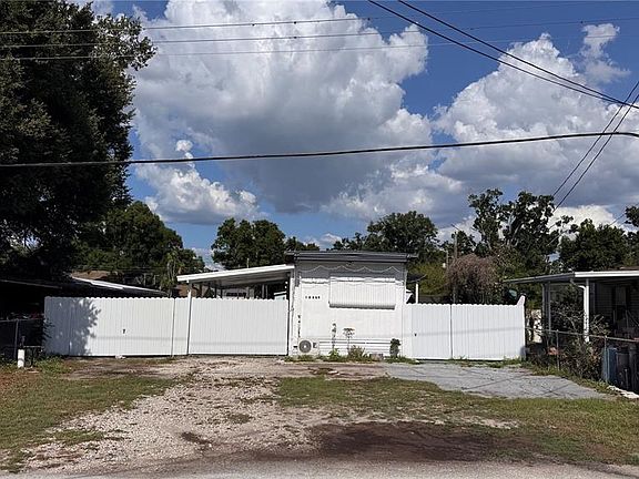 2nd image of 12909 Four Oaks Rd