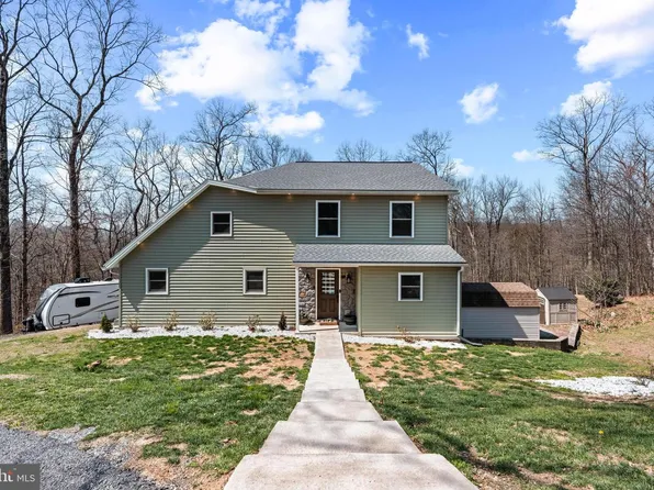 51 Hausman Rd, Lenhartsville, PA 19534