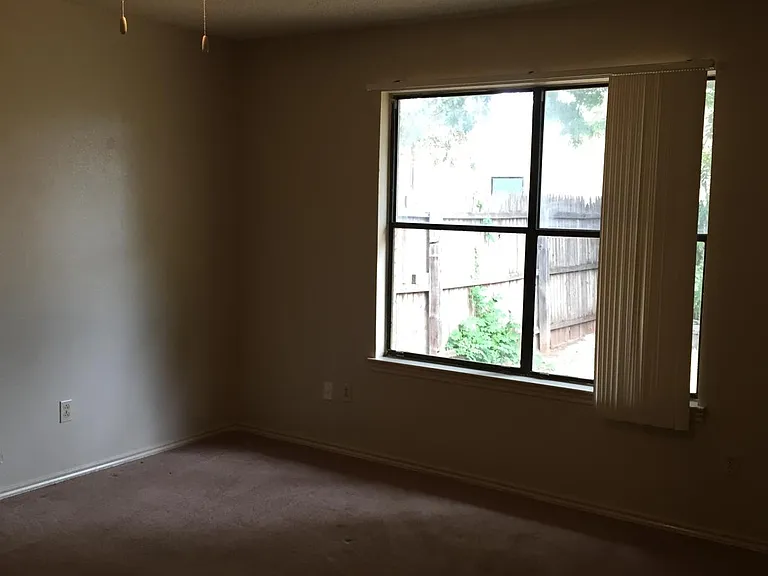 7505 Akron Ave #B — Photo 3