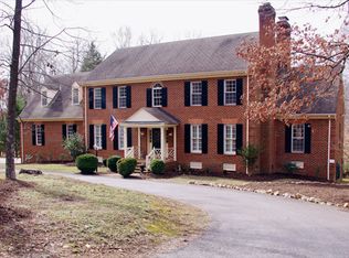 530 Wykehurst Dr, Henrico, VA 23238