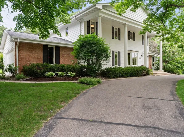 6810 Harold Ave, Golden Valley, MN 55427