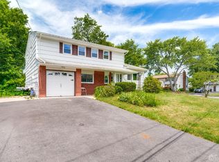 1485 Cherokee Pl, North Brunswick, NJ 08902