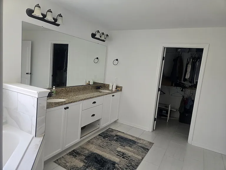 238 Seaton Ave — Photo 4