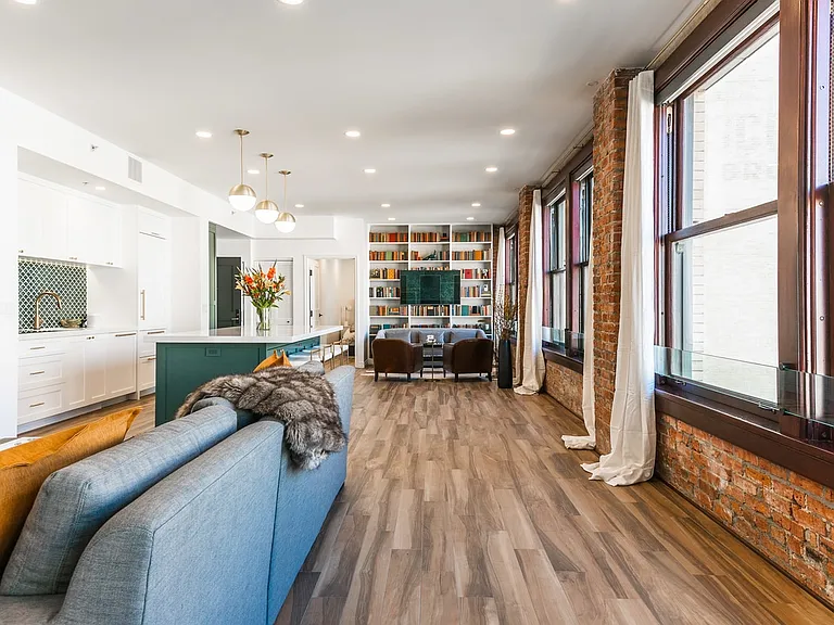 460 S Spring St #1105 — Photo 18
