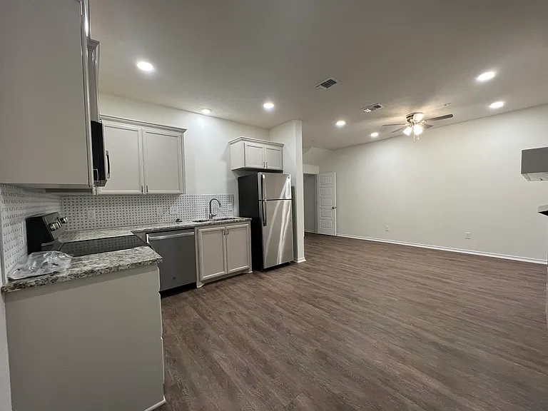 3927 Brynlee Cir #1 — Photo 5
