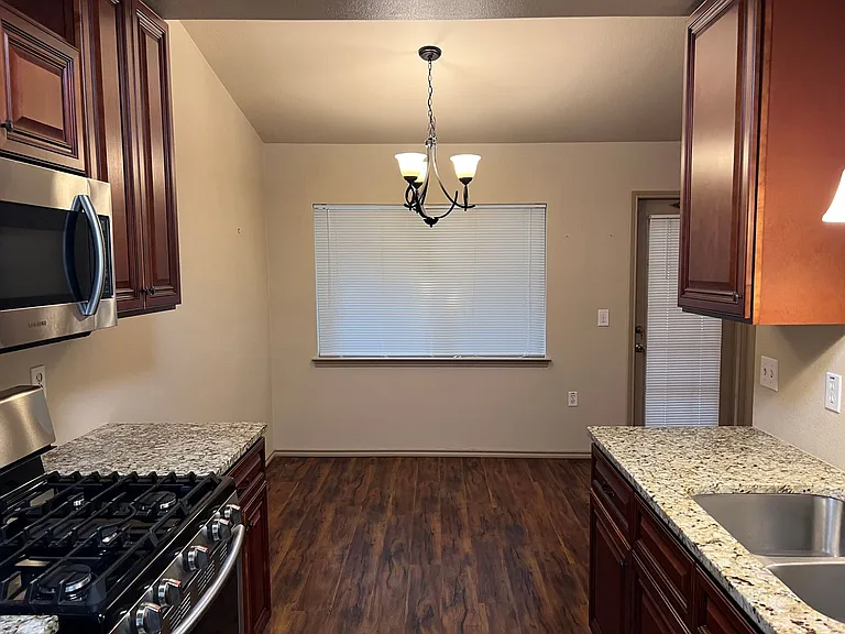 8214 Spring Town St — Photo 6